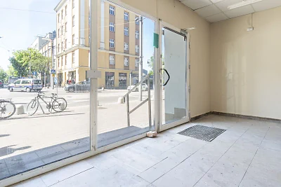 Lokal usługowy 110 m² na wynajem – Plac Kaszubski, Gdynia - miniatura 6