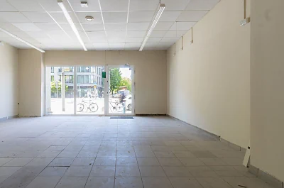 Lokal usługowy 110 m² na wynajem – Plac Kaszubski, Gdynia - miniatura 4