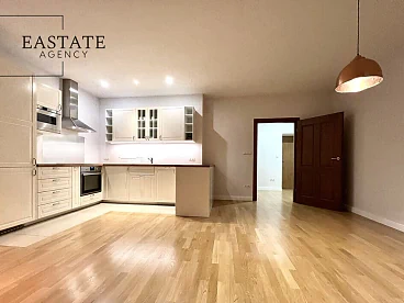 Dwupokojowy apartament 65 m² przy Wilczej w Śródmieściu Południowym - miniatura 1