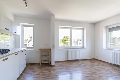Lokal handlowo-usługowy do wynajęcia – Gdynia Orłowo, ul. Jodłowa - miniatura 1