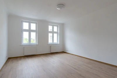 Kawalerka 42 m² do wynajęcia – Plac Kaszubski, Gdynia - miniatura 2