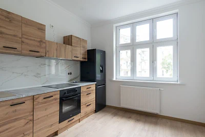 Kawalerka 42 m² do wynajęcia – Plac Kaszubski, Gdynia - miniatura 6