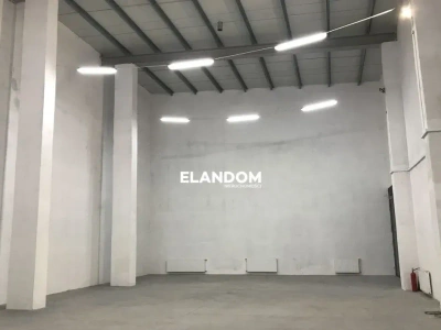 Nowoczesny lokal użytkowy 266 m² w Marysinie Wawerskim z parkingiem - miniatura 10