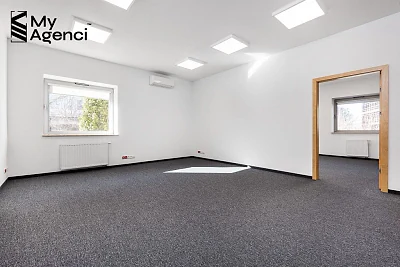 Lokal biurowy lub medyczny przy ul. Sportowej w Gdyni - miniatura 8