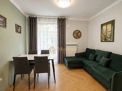 Apartament 70 m² na Saskiej Kępie, 3 pokoje, 2 balkony, garaż - miniatura 2