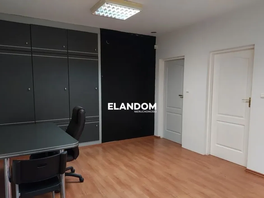 Lokal biurowy 32 m² do podnajęcia w Józefowie – cisza i zieleń - zdjęcie 1