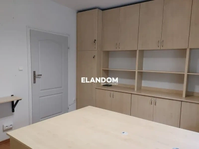 Lokal biurowy 32 m² do podnajęcia w Józefowie – cisza i zieleń - miniatura 4
