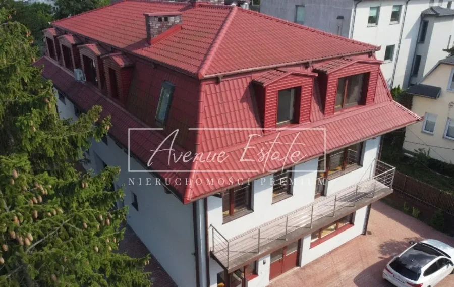 Magazyn z biurami 400 m² po modernizacji na Gocławku, Warszawa - zdjęcie 1