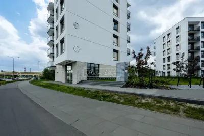 Lokal gastronomiczny 64 m² z witrynami i ogrodem – Mokotów - miniatura 1