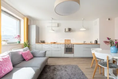 Dwupokojowy apartament 70 m² | plac Kaszubski, Gdynia | blisko morza - miniatura 1