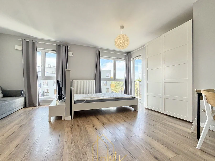 Studio z wydzieloną sypialnią, balkonem i windą - Warszawa Żerań - zdjęcie 1