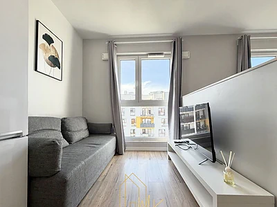 Studio z wydzieloną sypialnią, balkonem i windą - Warszawa Żerań - miniatura 4