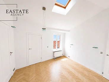 Trzypokojowy apartament 120 m² z balkonem na Krakowskim Przedmieściu - miniatura 10