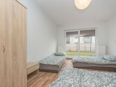 3-osobowy pokój nr 1 na wynajem – Gdańsk Kokoszki, ul. Jaśminowy Stok - miniatura 2
