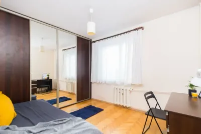 Jednoosobowy pokój do wynajęcia przy ul. Budapesztańskiej w Gdańsku - miniatura 1