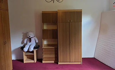 Dom na wynajem w Obórkach z dużą działką i garażem - miniatura 4