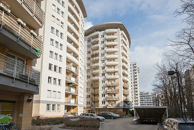 Dwupokojowe mieszkanie 52 m² na wynajem – Wola, Radziwie, balkon, garaż - miniatura 10