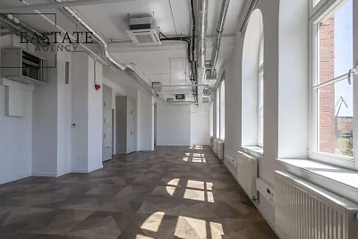 Lokal biurowy 99,2 m² w Gdańsku Młyniska, plac Porozumienia Gdańskiego - miniatura 2