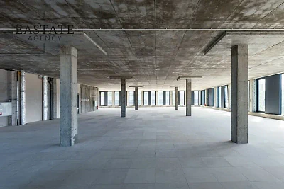 Nowoczesny lokal biurowy i handlowo-usługowy 757 m² – Gdynia Chylonia - miniatura 7