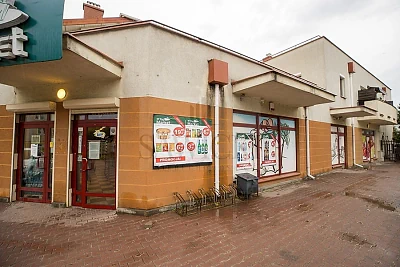 Lokal handlowy i usługowy 150 m² Marki, ul. Kartografów, parking - miniatura 3