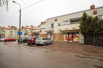 Lokal handlowy i usługowy 150 m² Marki, ul. Kartografów, parking - miniatura 1
