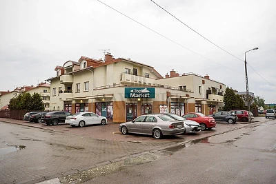 Lokal handlowy i usługowy 150 m² Marki, ul. Kartografów, parking - miniatura 2