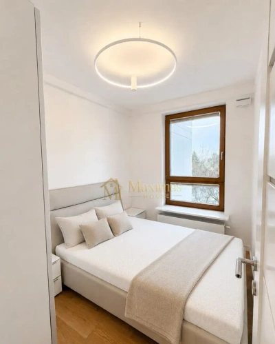2-pokojowy apartament 35 m² przy al. Solidarności, metro, klimatyzacja - miniatura 4