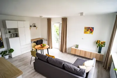 Studio z balkonem na wynajem w dolnym Redłowie, Gdynia - miniatura 4