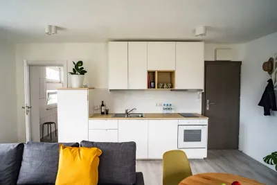 Studio z balkonem na wynajem w dolnym Redłowie, Gdynia - miniatura 5