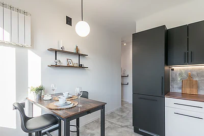 Dwupokojowy apartament 47 m² przy Placu Zbawiciela w Warszawie - miniatura 7