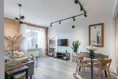 Dwupokojowy apartament 47 m² przy Placu Zbawiciela w Warszawie - miniatura 1