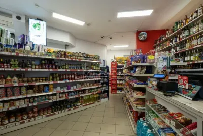 Lokal usługowy 82 m² Mokotów, ul. Wielicka, Metro Wilanowska, witryny - miniatura 4
