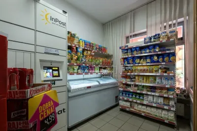 Lokal usługowy 82 m² Mokotów, ul. Wielicka, Metro Wilanowska, witryny - miniatura 5
