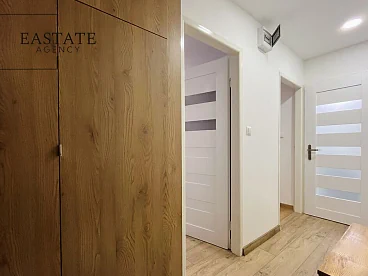 2-pokojowy apartament na Bródnie przy metrze, z balkonem i parkingiem - miniatura 8