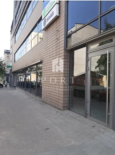 Lokal usługowy z dużą witryną w centrum Gdyni - miniatura 2