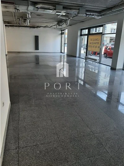 Lokal usługowy z dużą witryną w centrum Gdyni - miniatura 3