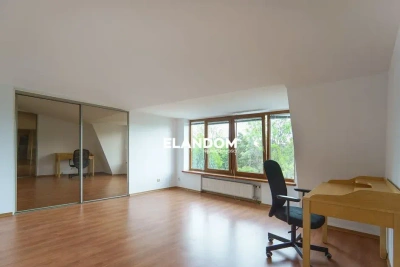 5-pokojowe, dwupoziomowe mieszkanie 136 m² na Saskiej Kępie, Warszawa - miniatura 9