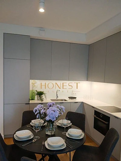 3-pokojowy apartament 62 m², Grzybowska, Mirów, Wola, Warszawa - miniatura 2