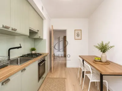 Dwupokojowe mieszkanie 60 m² na Ursynowie przy Roentgena, parking i ochrona - miniatura 1