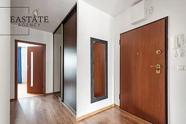 3-pokojowy apartament z garażem, 2 łazienkami i balkonem – Świetlików, Warszawa - miniatura 9