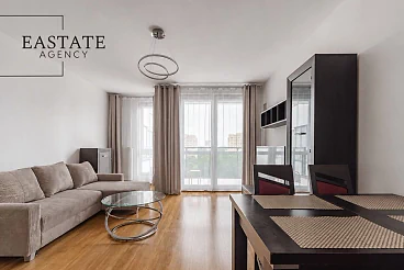 3-pokojowy apartament z garażem, 2 łazienkami i balkonem – Świetlików, Warszawa - miniatura 1