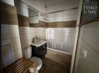 Mieszkanie 47 m² na wynajem w Gdyni Cisowej, blisko SKM - miniatura 8