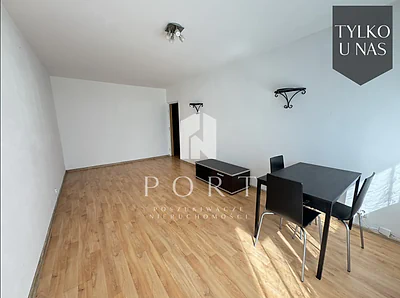 Mieszkanie 47 m² na wynajem w Gdyni Cisowej, blisko SKM - miniatura 2