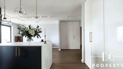 2-pokojowy apartament 60 m² z garażem i klimatyzacją, Grzybowska - miniatura 2