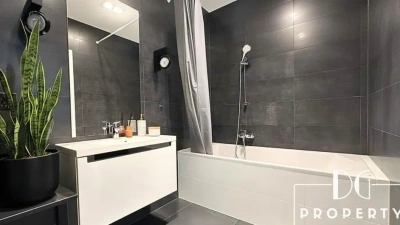 2-pokojowy apartament 60 m² z garażem i klimatyzacją, Grzybowska - miniatura 3