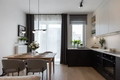 Nowy dwupokojowy apartament 44 m² przy ul. Stanisława Lema w Gdańsku - miniatura 2