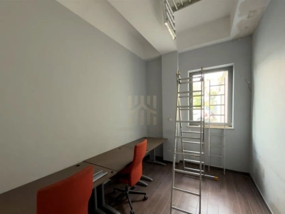Lokal handlowo-biurowy 300 m² na parterze, Gdańsk Letnica - miniatura 4