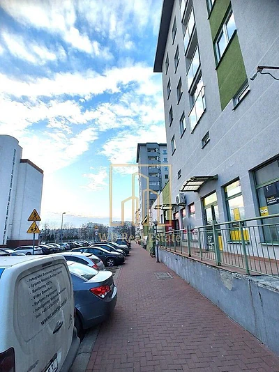 Wykończona przestrzeń 73 m² z klimatyzacją - Tarchomin - miniatura 7