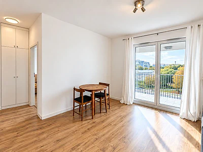 Dwupokojowe mieszkanie 40 m² z balkonem i garażem na Gocławiu, Praga-Południe - miniatura 4