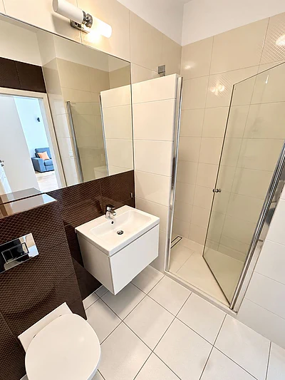 Dwupokojowe mieszkanie 40 m² z balkonem i garażem na Gocławiu, Praga-Południe - miniatura 6